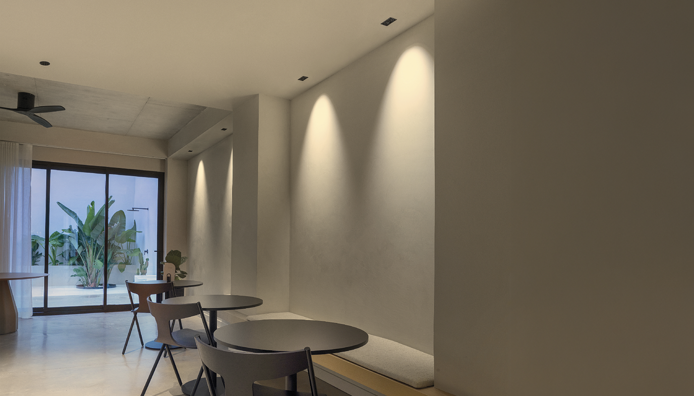 BLACK FOSTER RECESSED 2