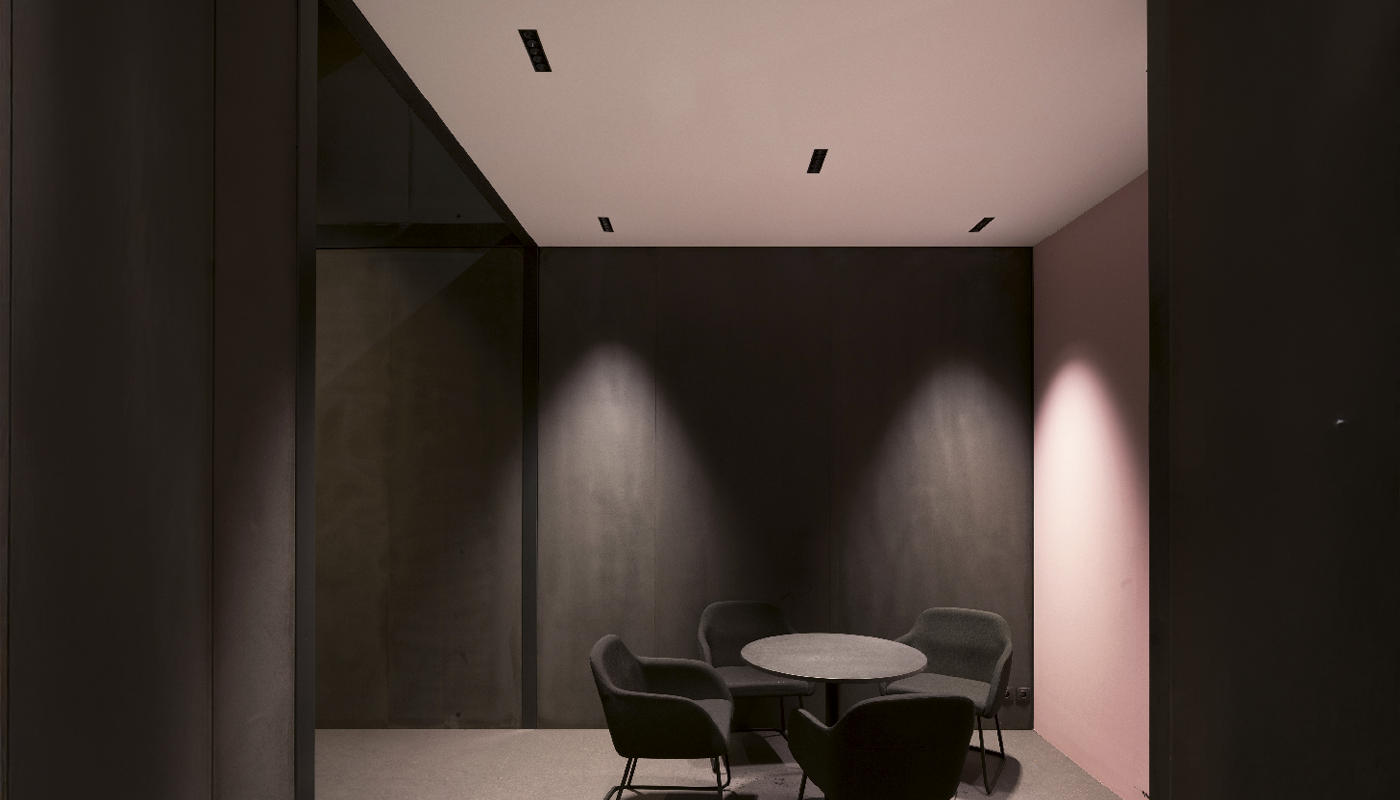 BLACK FOSTER RECESSED 5