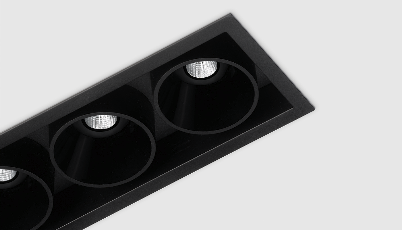 BLACK FOSTER RECESSED 10