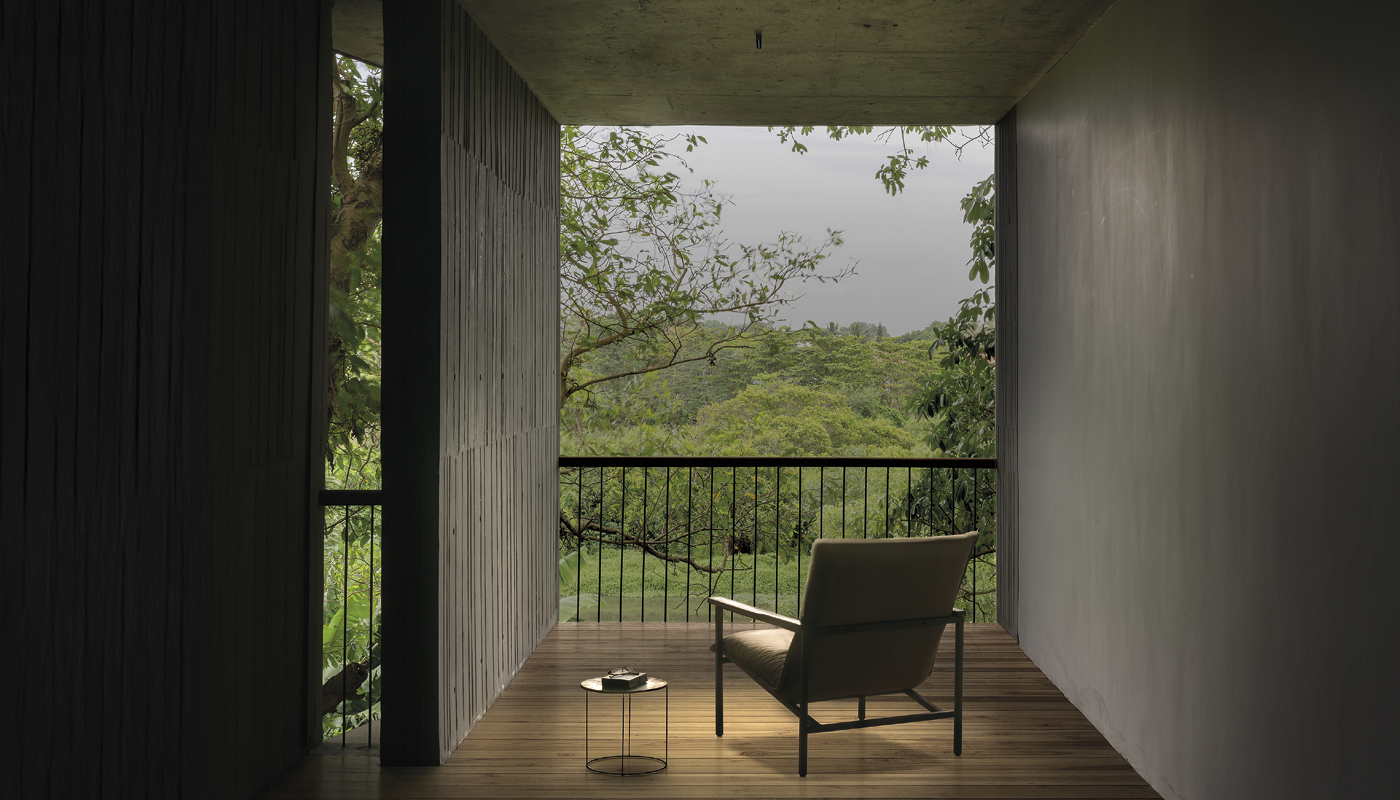 BLACK FOSTER MICRO SURFACE 5