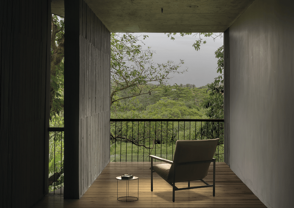 BLACK FOSTER MICRO SURFACE 5